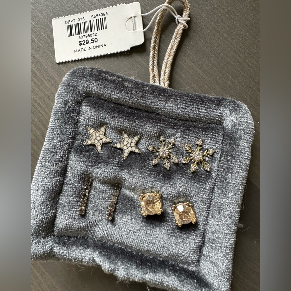 Ann Taylor LOFT earrings